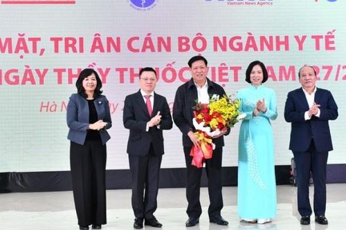 Báo chí luôn đồng hành cùng ngành y tế trong tuyên truyền về công tác chăm sóc sức khỏe nhân dân