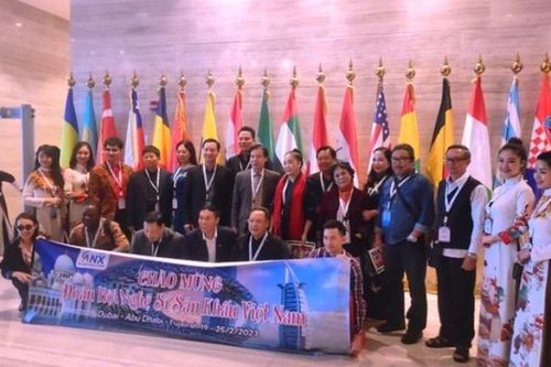 'Mơ rồng' của Việt Nam gây ấn tượng tại Đại hội Sân khấu thế giới