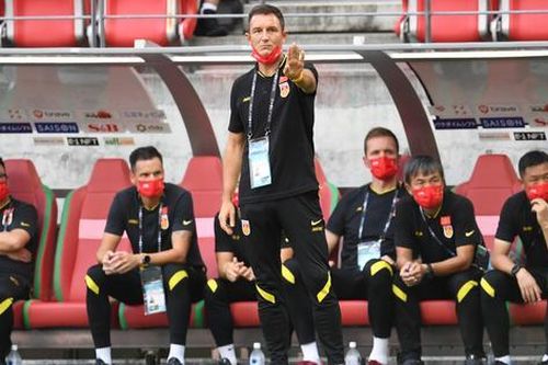 Không tìm được HLV chất lượng cao, ĐT Trung Quốc đành đôn người từ đội U23 lên