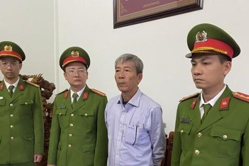 Bắt bộ sậu nguyên lãnh đạo công ty con thuộc Tổng Cty Công trình Đường sắt