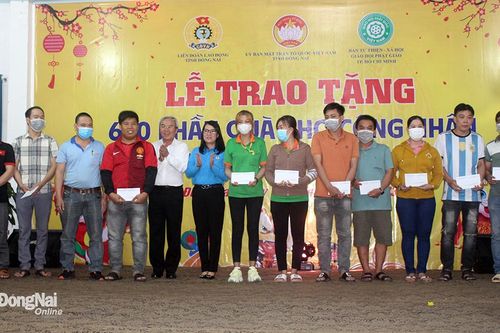 Không để người lao động có hoàn cảnh khó khăn bị bỏ lại phía sau