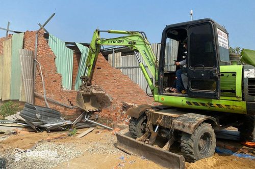 Cưỡng chế nóng 1 công trình nhà ở xây trái phép