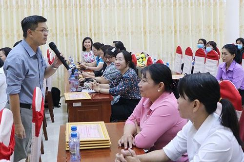 Tăng cường thực hiện chương trình giáo dục đạo đức, lối sống trong gia đình