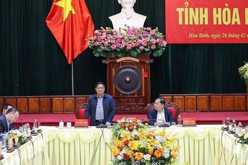 Thủ tướng làm việc với Ban Thường vụ Tỉnh ủy Hòa Bình