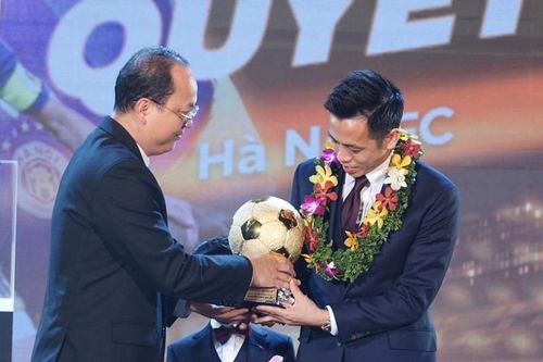 Quả bóng Vàng Việt Nam 2022: Cứ theo đuổi ước mơ, rồi thành công sẽ đến!