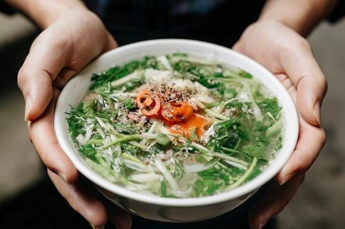 Phở Thìn xuất ngoại có mức giá bao nhiêu?