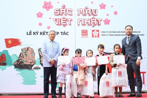 Trao giải cuộc thi vẽ Thế giới trong mắt em