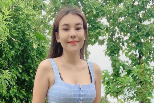 Nữ ca sĩ nổi tiếng đột ngột qua đời vì căn bệnh viêm phổi, nhiều khán giả bàng hoàng gửi lời chia buồn