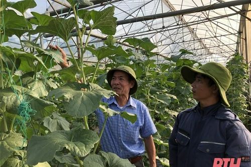 Những bí thư chi bộ, trưởng ban công tác mặt trận hết lòng vì dân