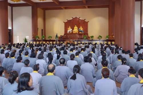 Đạo tràng Pháp Hoa chùa Huê Nghiêm khai pháp khóa tu hàng tuần đầu năm Quý Mão