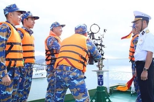 Vượt trùng khơi, 'ba cùng' với những 'mầm xanh' (bài 3)