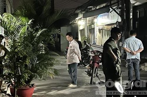 Người phụ nữ bán thịt heo bị kẻ lạ mặt chặn đường tạt dung dịch nghi axit, tử vong
