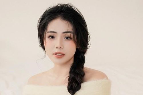 'Thánh nữ cover' Hương Ly hé lộ việc lặng im 3 năm qua: 'Khó khăn cân bằng việc nhà và ca hát'