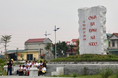 Về Hà Nam ghé thăm ngôi chùa gắn với câu 'vắng như chùa Bà Đanh'