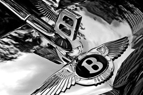 Tạm biệt động cơ W12 'huyền thoại' của Bentley, tương lai cho xe điện