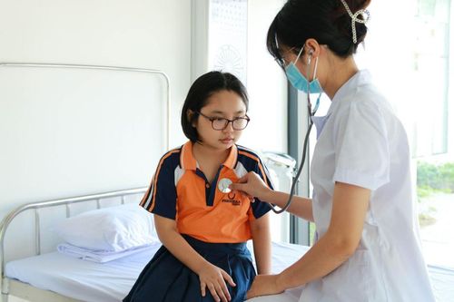 Huy động nguồn lực cho y tế học đường