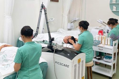 Trường Cao đẳng Đại Việt Sài Gòn được đào tạo ngành Chăm sóc sắc đẹp