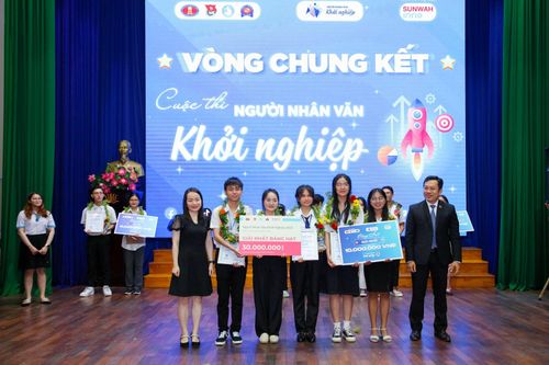 Đã tìm được quán quân cuộc thi 'Người Nhân văn Khởi nghiệp mùa 2'