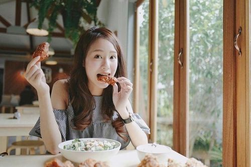 Những thói quen gây hại sau bữa ăn mà nhiều người thường mắc phải