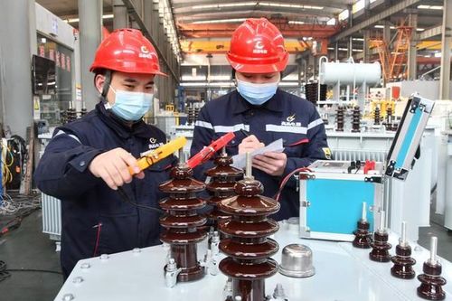 Kinh tế Trung Quốc phục hồi trong thách thức