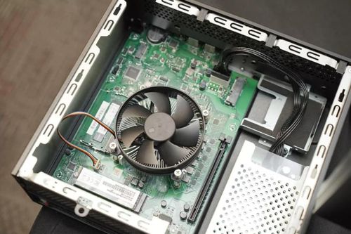 Intel cho ra mắt mẫu PC 'xanh' với khả năng tái chế 90%