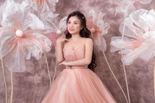 Quỳnh Trần JP khoe cận cảnh nhan sắc hậu phẫu thuật thẩm mỹ kèm lời 'thả thính' ngọt ngào