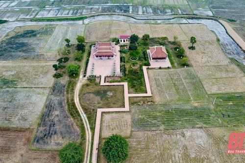Về thăm Gia Miêu Ngoại trang