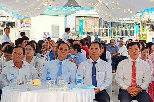 Trung tâm Y tế huyện Châu Phú họp mặt kỷ niệm 68 năm Ngày Thầy thuốc Việt Nam