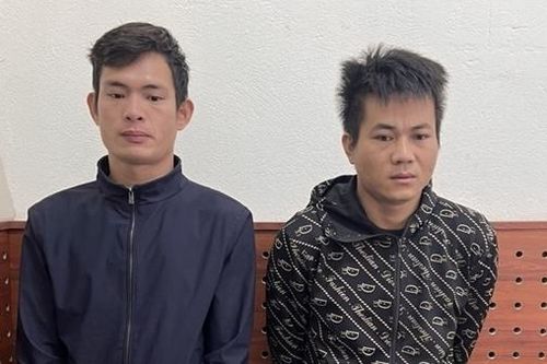 Bắt 2 tên cướp giật trên đường quê