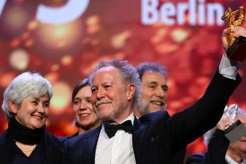 Phim tài liệu Pháp đoạt giải Gấu Vàng tại LHP Berlin
