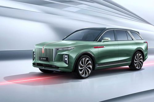 Chi tiết về mẫu ô tô điện đang giảm giá kỷ lục gần nửa tỷ đồng tại Việt Nam