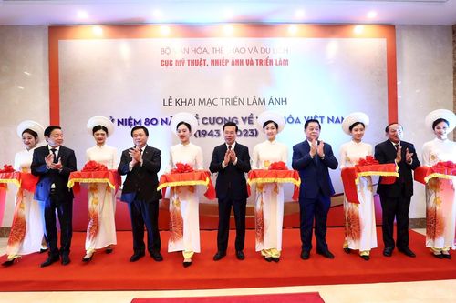 80 tư liệu ảnh quý tại Triển lãm kỷ niệm 80 năm Đề cương về văn hóa Việt Nam