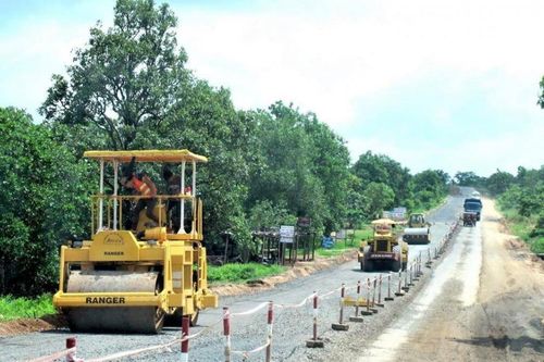 Phấn đấu năm 2025 cơ bản nối thông tuyến đường Hồ Chí Minh
