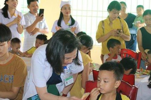 Những 'bông hoa' lặng thầm tỏa hương của y tế Hà Tĩnh
