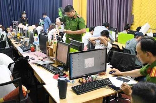 Núp bóng công ty luật để khủng bố đòi nợ thuê