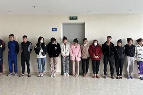 Thuê 'gái hát' ở các quán karaoke đi 'ship' ma túy