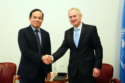 Việt Nam đi đầu thúc đẩy vấn đề biến đổi khí hậu, quyền con người