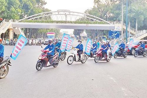 Thanh niên thành phố xung kích vì cộng đồng