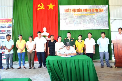 Nhiều hoạt động thiết thực chào mừng Ngày Biên phòng toàn dân trên địa bàn biên giới Đắk Lắk