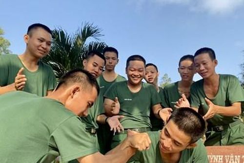 Câu chuyện thứ năm lăm: Tự hào khi được là chiến sĩ của Sư đoàn 330 (Quân khu 9)