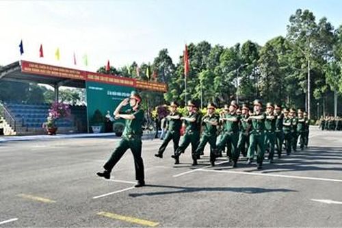 Các cơ quan, đơn vị triển khai ra quân huấn luyện chiến đấu năm 2023
