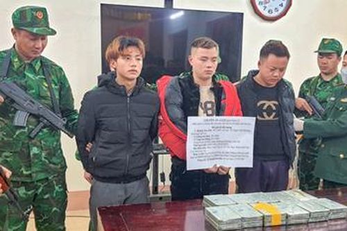 Bắt 3 đối tượng vận chuyển 22 bánh heroin