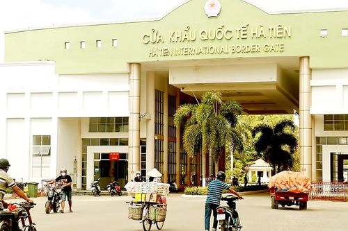 Tổng rà soát việc mua bán gia cầm, gia súc ở biên giới Việt Nam-Campuchia