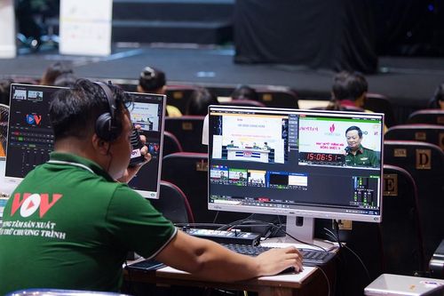 Quản lý dịch vụ xuyên biên giới - Cùng lên tiếng và giám sát lẫn nhau