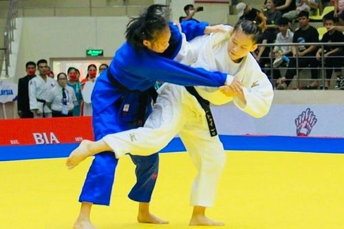 Chị em Thanh Thủy, Hoàng Thành cùng tuyển judo nhắm cơ hội với Olympic