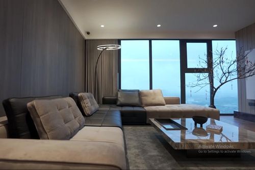 Ngỡ ngàng căn hộ triệu đô 'dài bất tận' kịch độc giữa Hà Nội