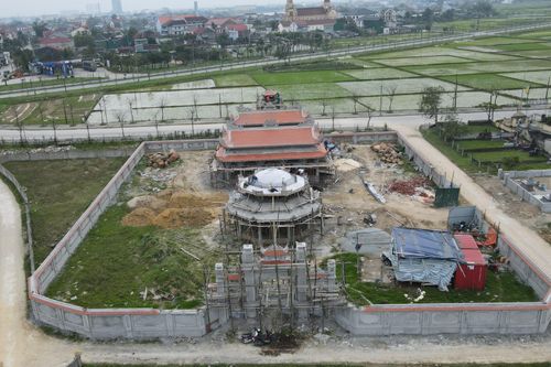 Tạm đình chỉ công trình khu lăng mộ 'khủng' tại Hà Tĩnh
