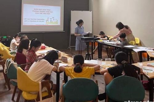 Giáo dục giới tính cho trẻ: 'Vẽ đường cho hươu chạy còn hơn để hươu lạc đường?'