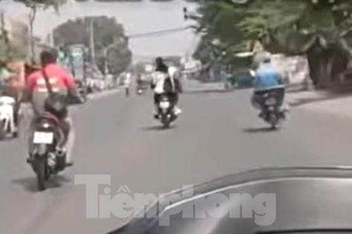 Gay cấn với màn đuổi bắt hai tên cướp giật của hiệp sĩ đường phố