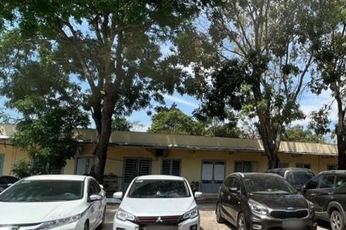 Thuê 10 xe ô tô rồi mang đi cầm cố